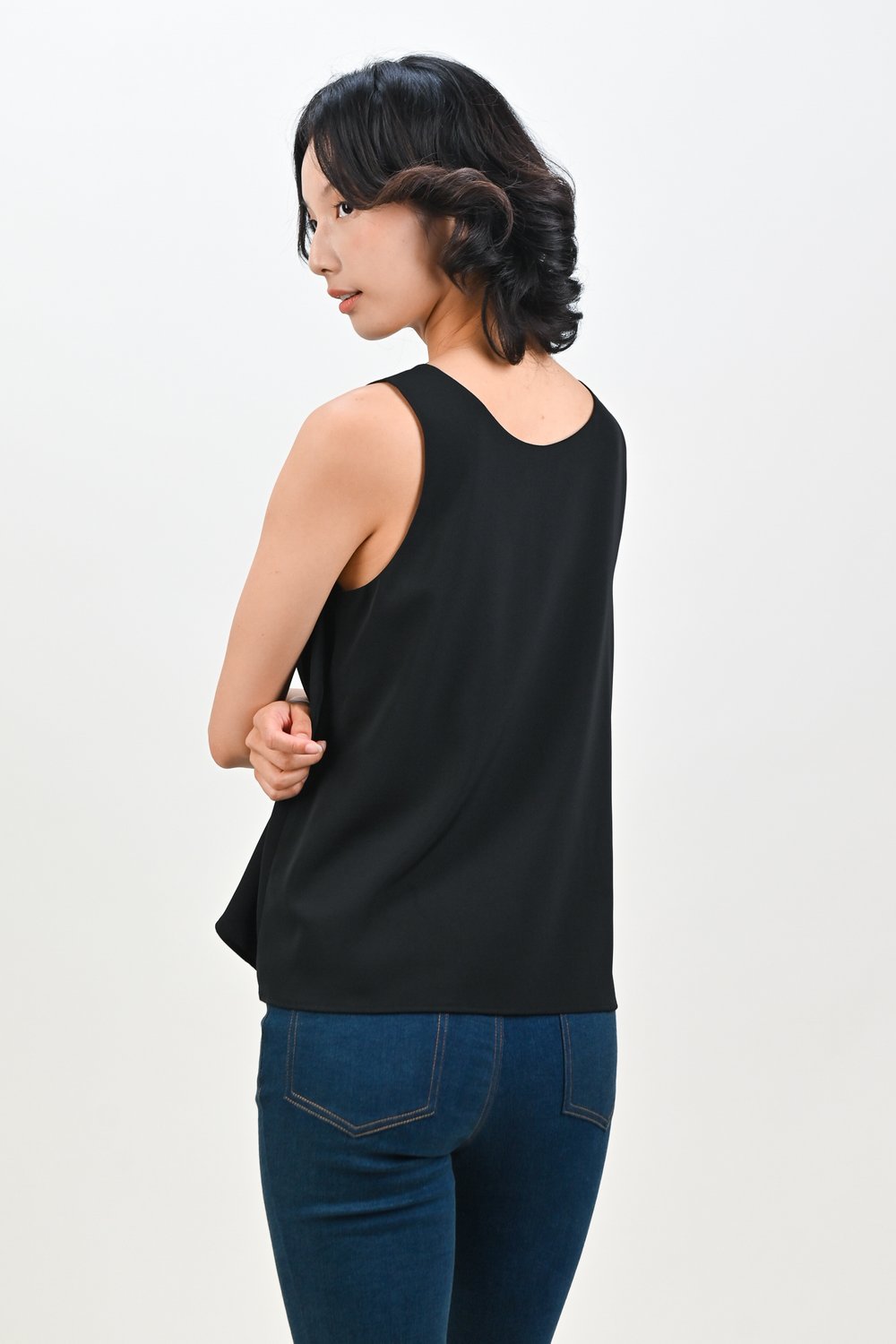 HAZEL TWO-WAY TOP IN BLACK