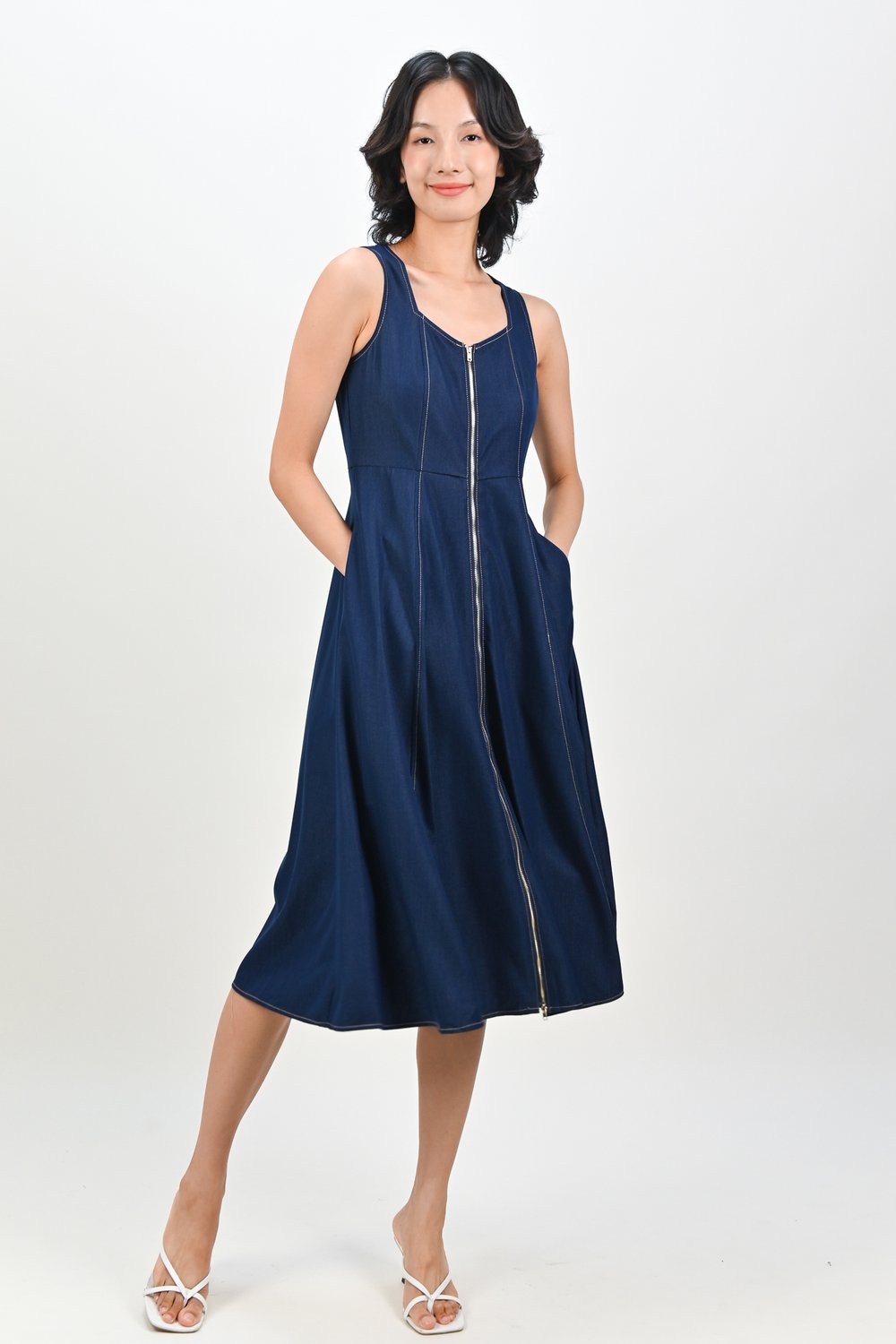 EVANGELYS DENIM-LOOK ZIPPER DRESS IN DARK BLUE
