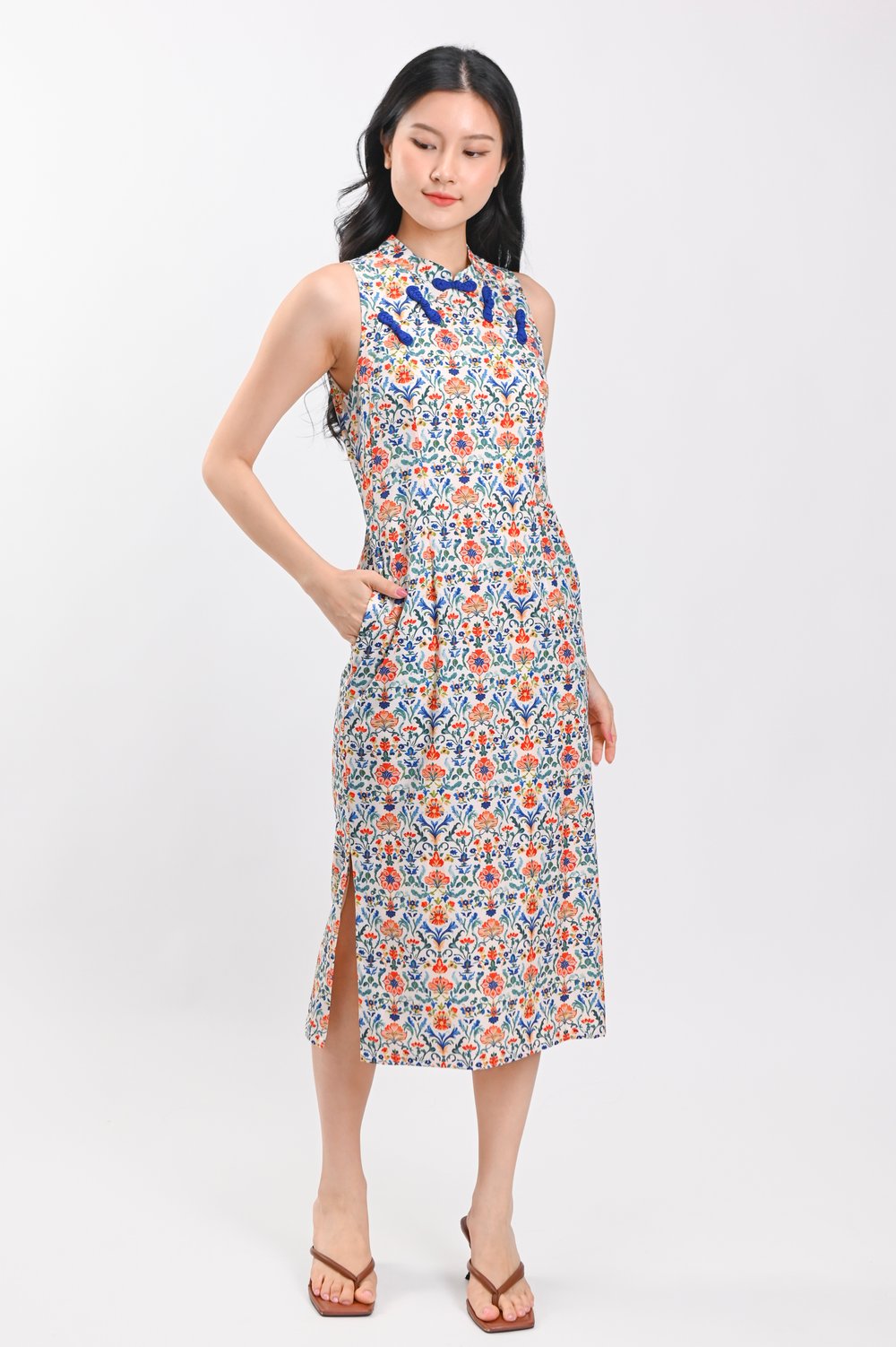 YUXUAN ORIENTAL BLOOMS SLEEVELESS CHEONGSAM DRESS