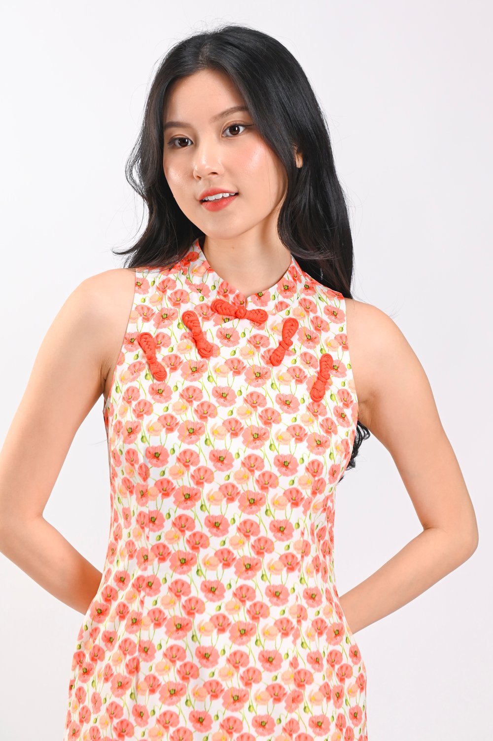 POPPY GARDEN SLEEVELESS CHEONGSAM DRESS