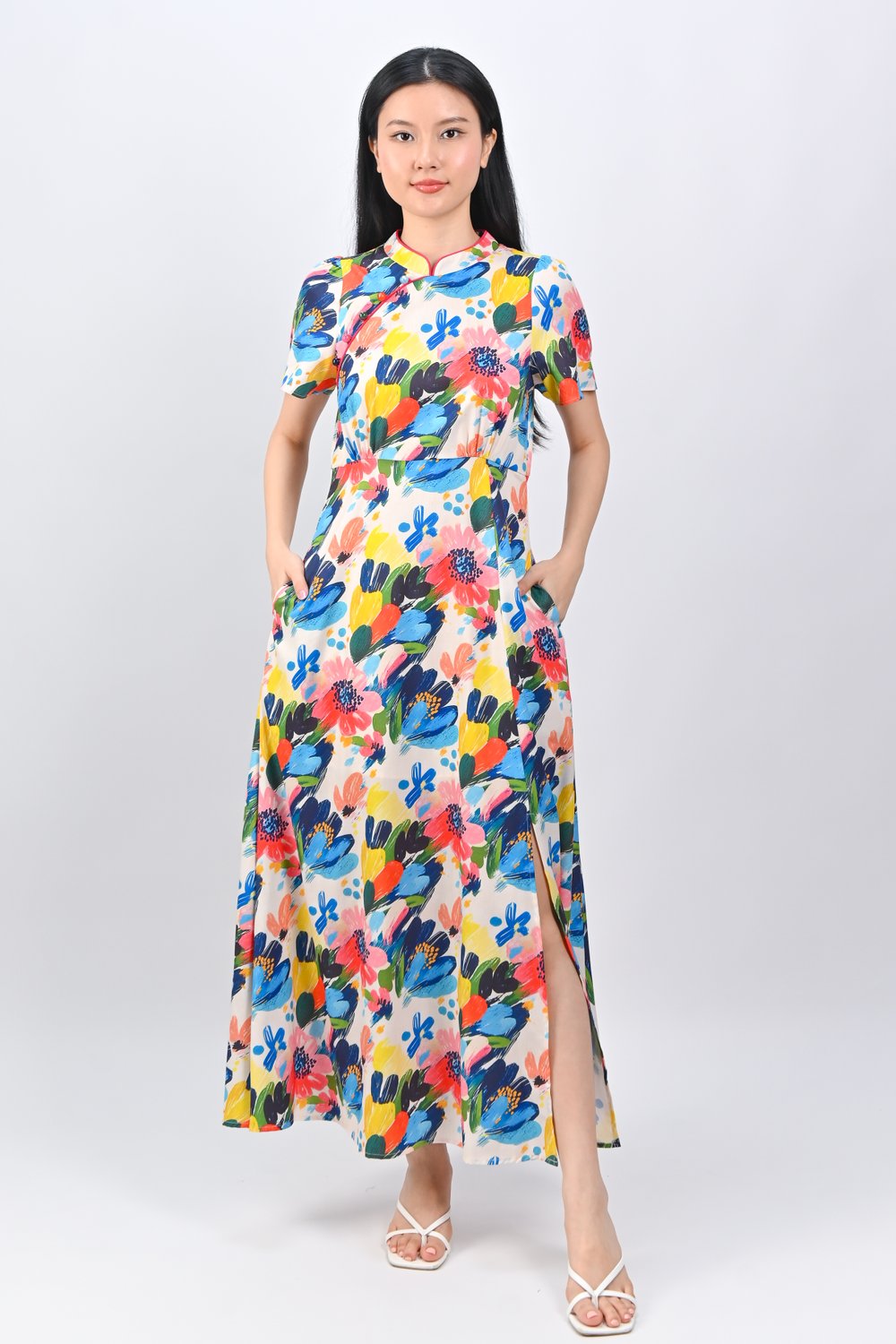 QIUYI VIBRANT FLORAL SLEEVED CHEONGSAM MAXI DRESS