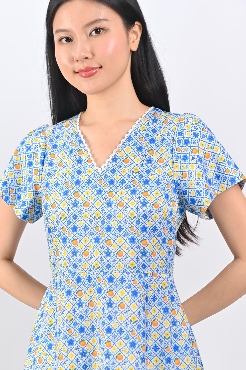 PORCELAIN ORANGE TILES LACE-TRIMMING SLEEVED MIDI DRESS