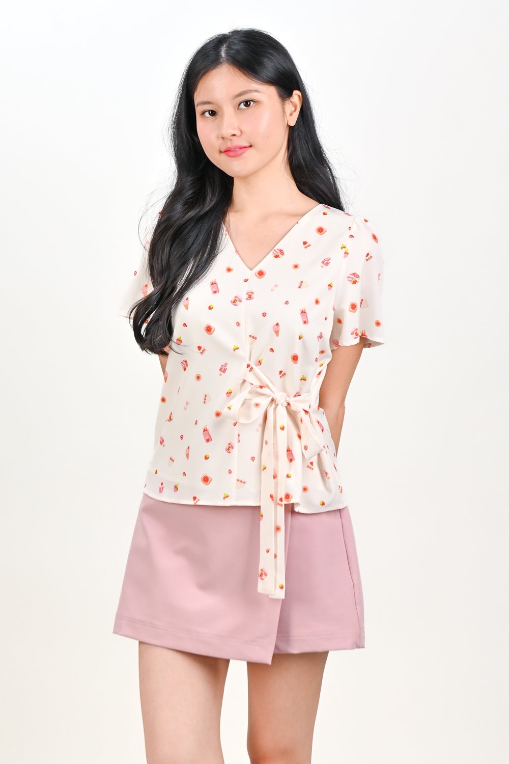 STRAWBERRY DREAM SLEEVED TIE-SASH TOP