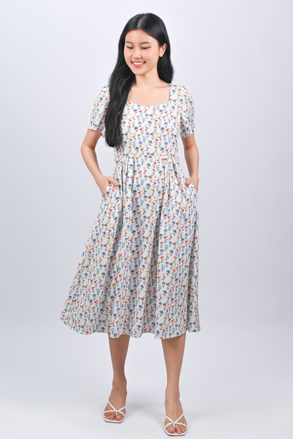 FOREVER BLOOMS SWEETHEART SLEEVED MIDI DRESS
