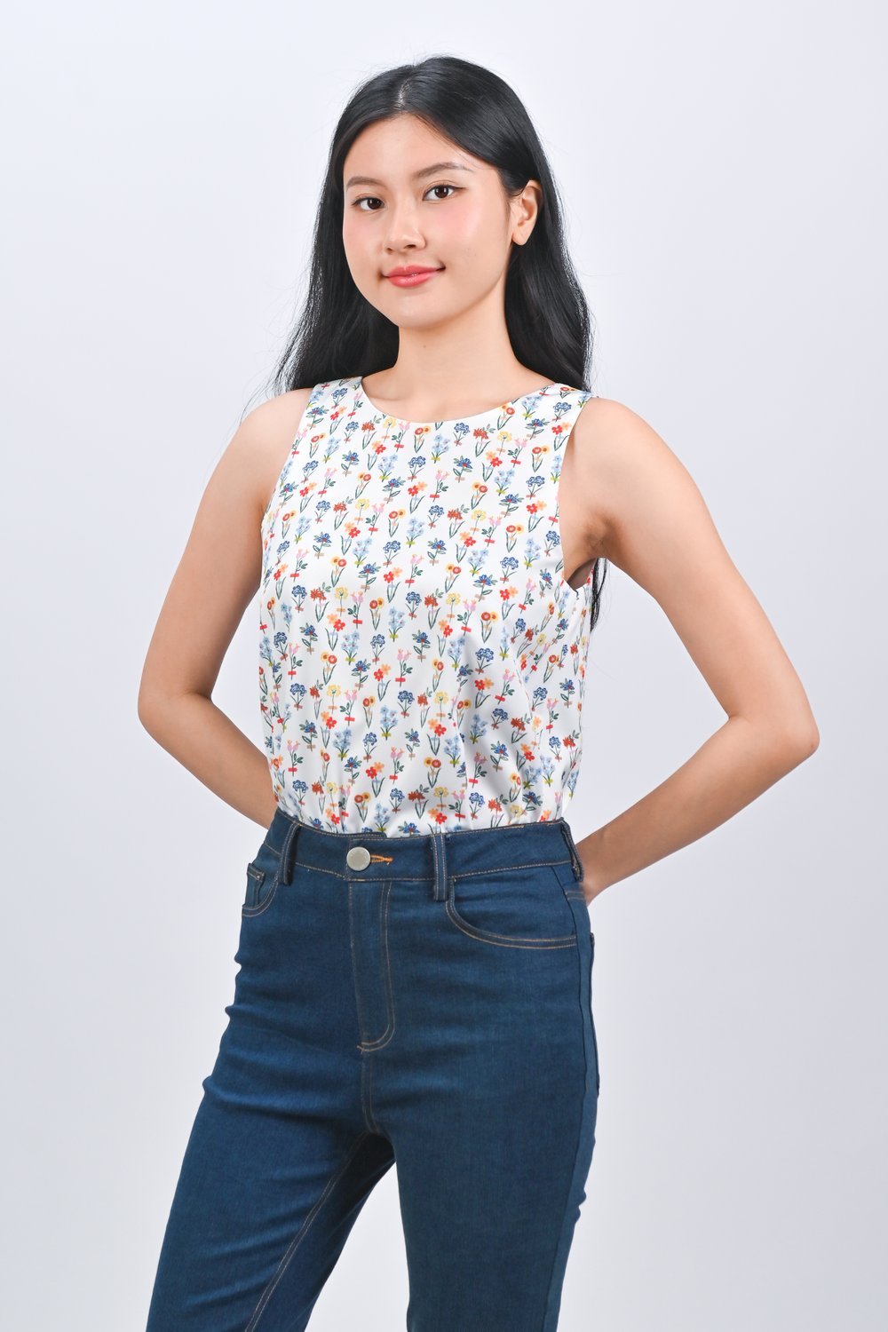 FOREVER BLOOMS TWO-WAY TOP