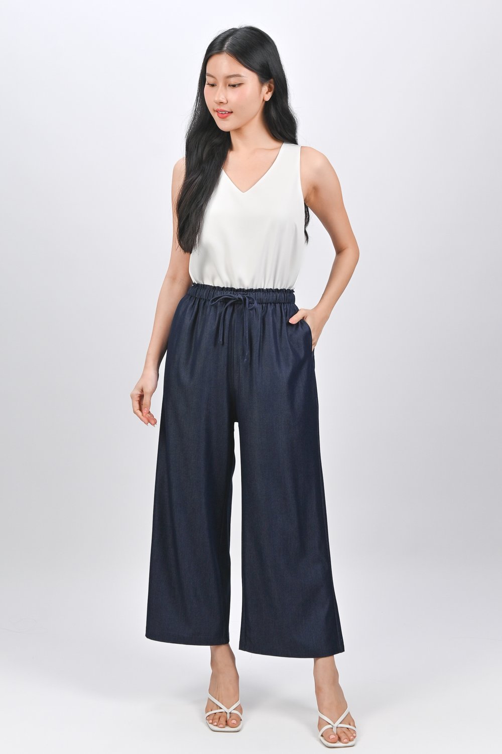 JYUN DENIM-LOOK DRAWSTRING PANTS IN DARK-WASH