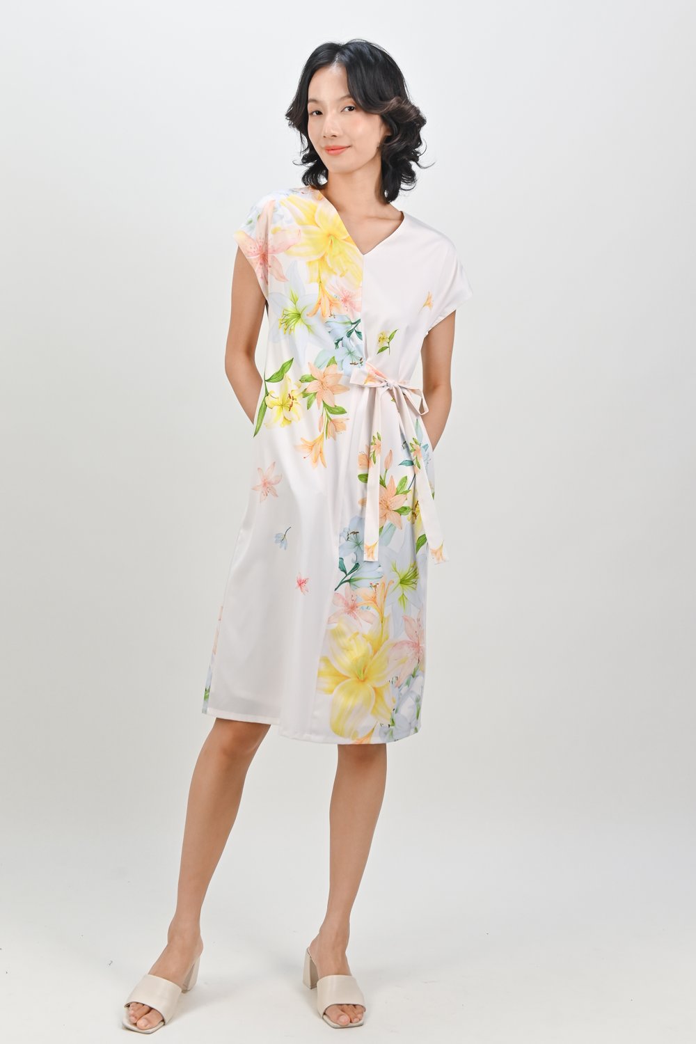 MILEKA CREAM PLACEMENT FLORAL V-NECK DRESS