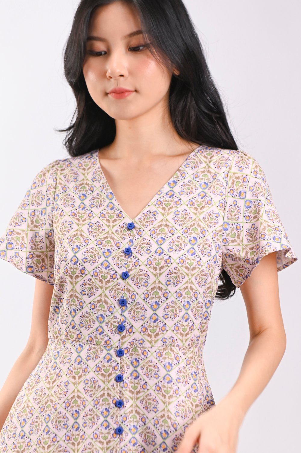 LEYAO FLORAL TILES SLEEVED BUTTON MIDI DRESS