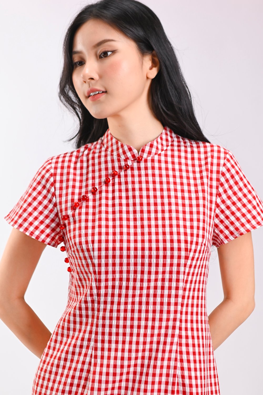 QI’EN SLEEVED GINGHAM CHEONGSAM DRESS IN RED