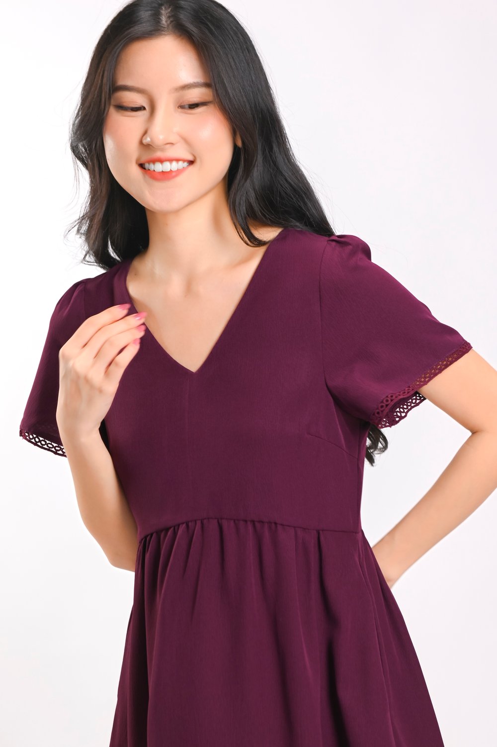 LIVIA LACE-TRIM SLEEVED DRESS IN MAROON