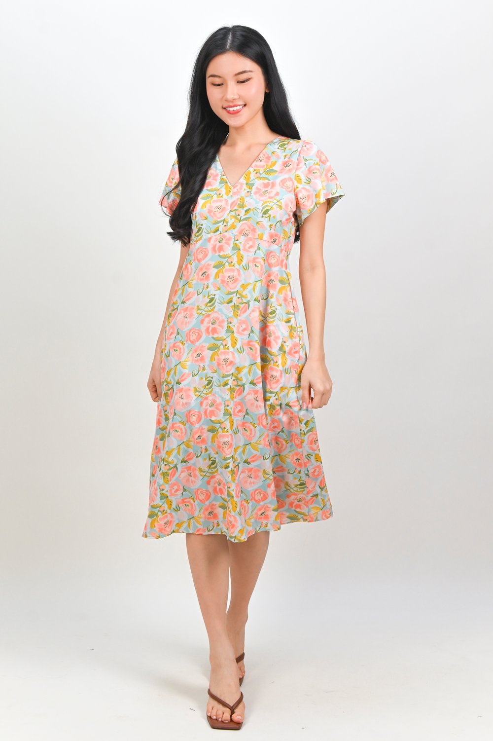 MIRABEL FLORAL V-NECK SLEEVED MIDI DRESS IN MINT