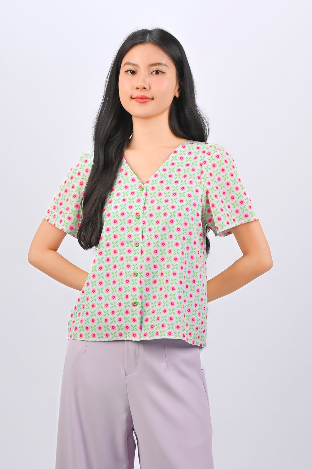 PANDAN POP SLEEVED BUTTON TOP