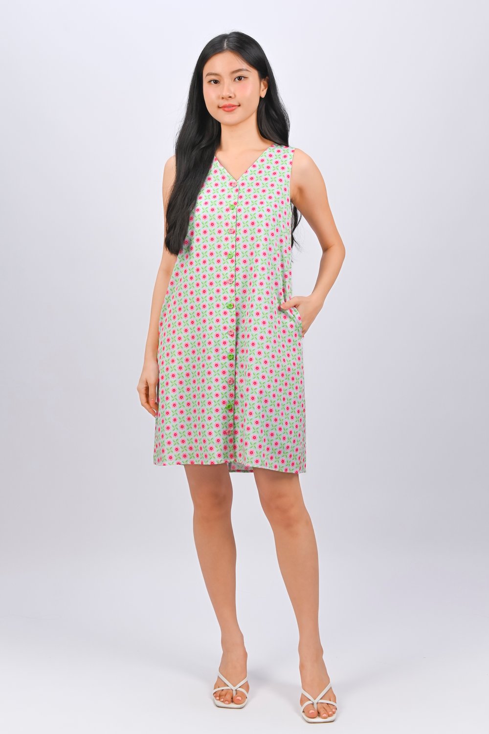 PANDAN POP SLEEVELESS BUTTON DRESS