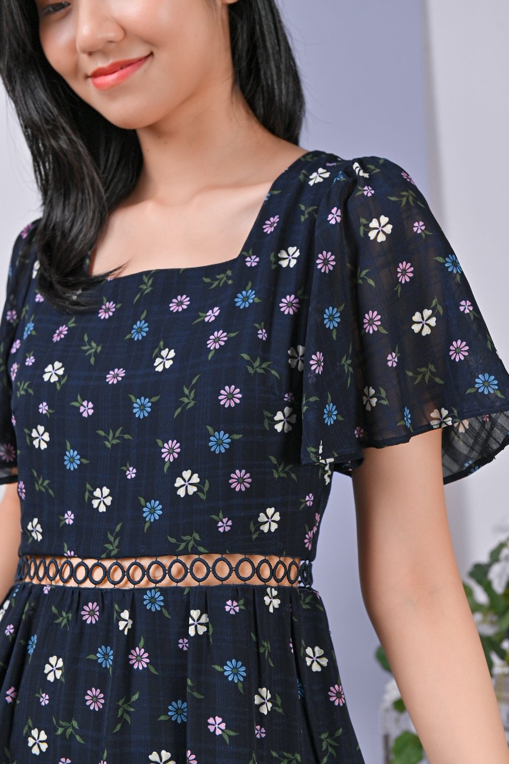 EVALYNE FLORAL LATTICE-INSERT DRESS IN NAVY