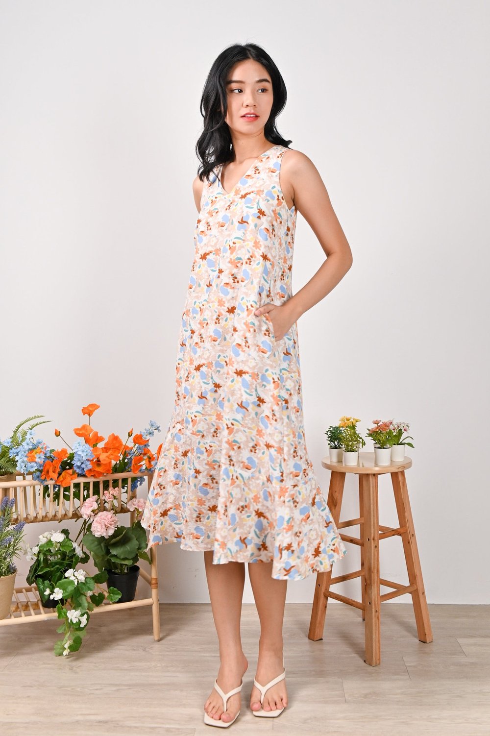 GIUSTINA PRINTED FLOUNCE SLIT DRESS GIUSTINA PRINTED FLOUNCE SLIT DRESS