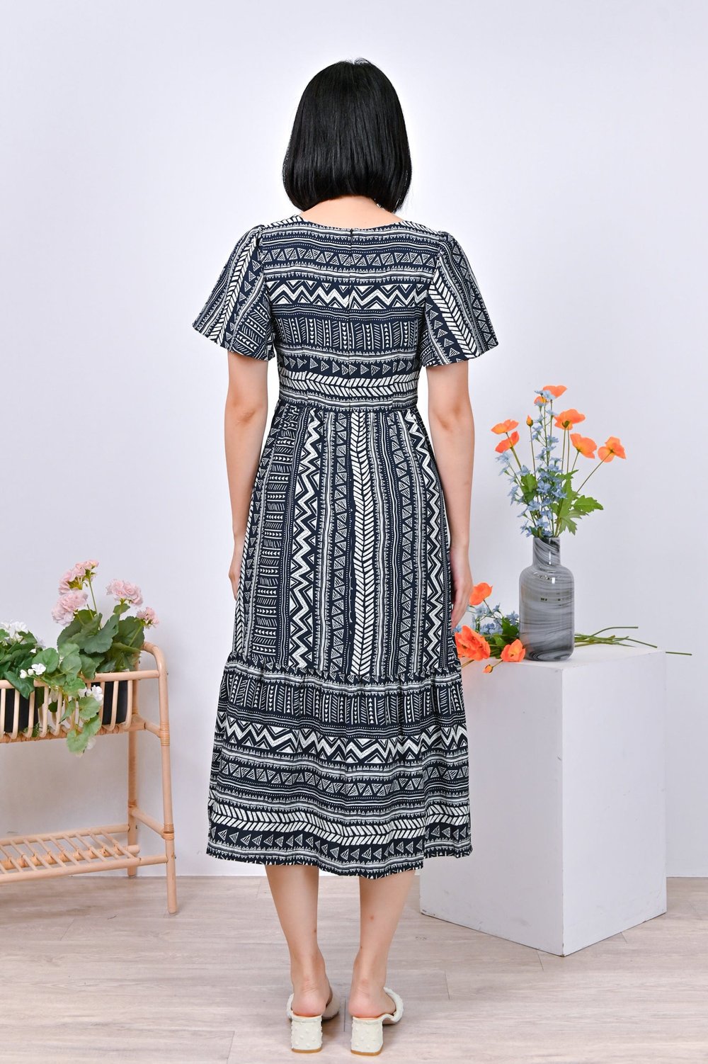 HALO AZTEC SQUARE-NECK DRESS IN NAVY HALO AZTEC SQUARE-NECK DRESS IN NAVY