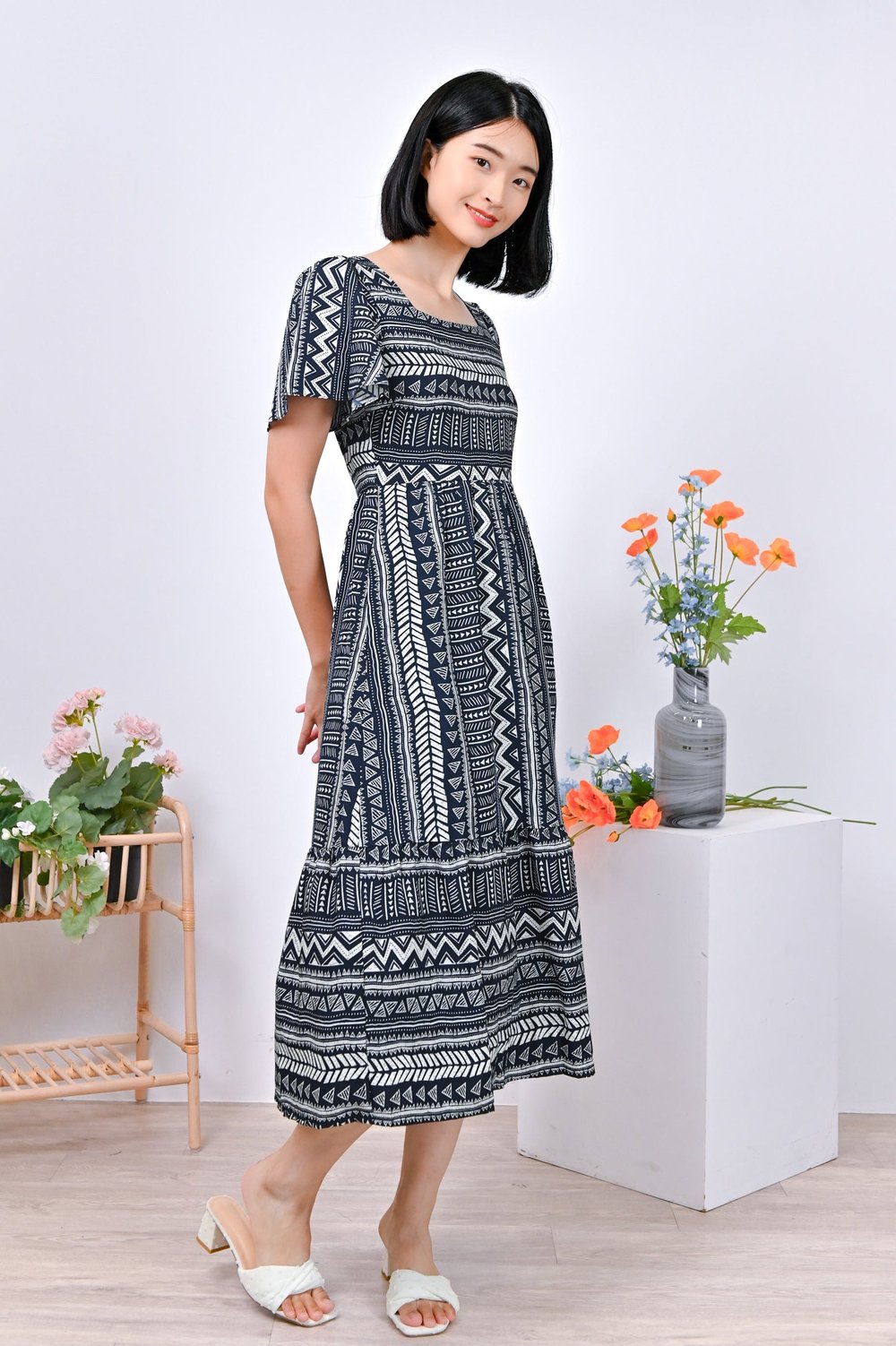 HALO AZTEC SQUARE-NECK DRESS IN NAVY HALO AZTEC SQUARE-NECK DRESS IN NAVY