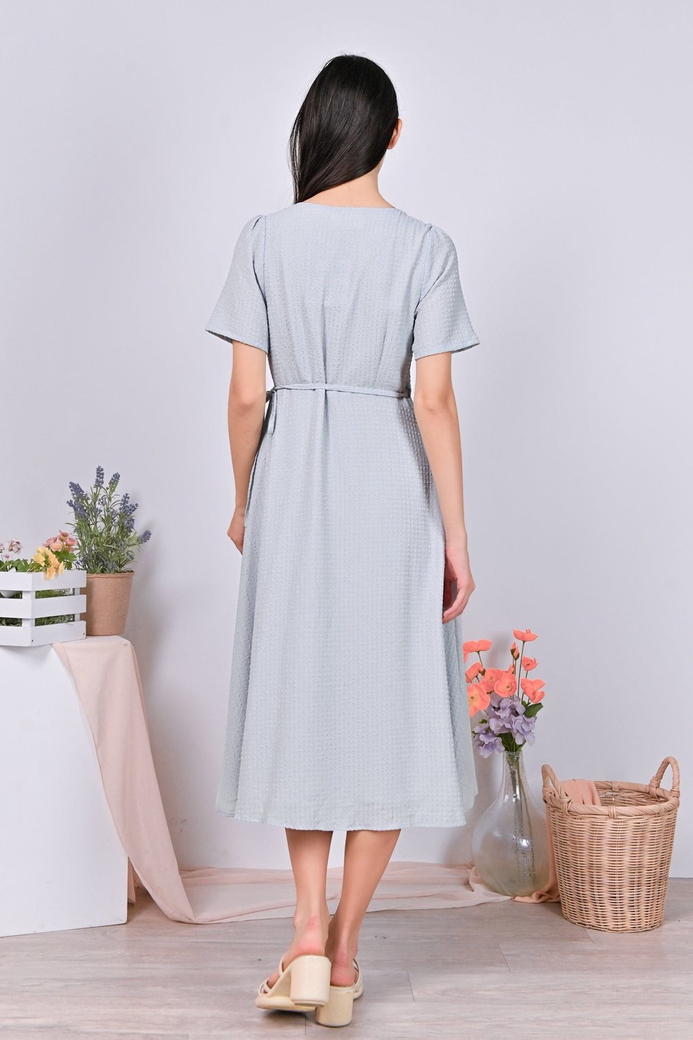 HELJA WRAP DRESS IN GREY