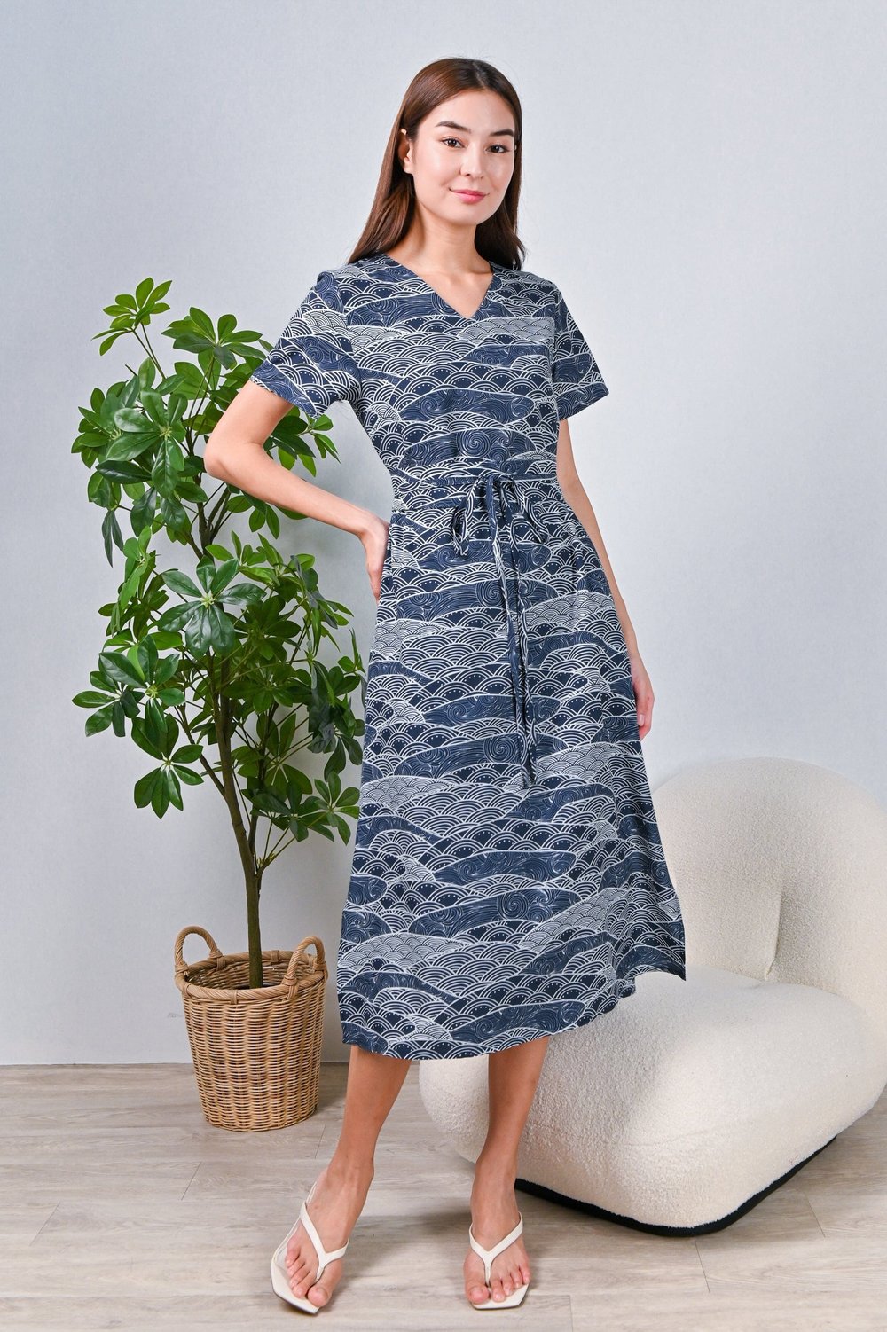 NAVY WAVE COLLAGE SLEEVED OBI-SASH DRESS