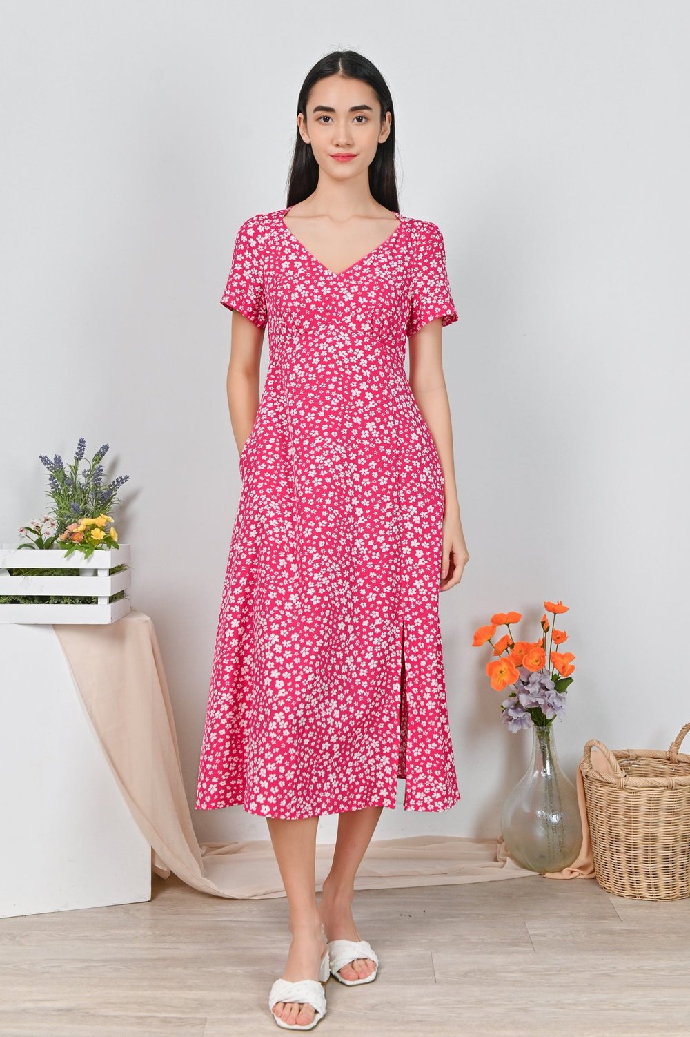 NEA FLORAL MIDI DRESS IN PINK NEA FLORAL MIDI DRESS IN PINK
