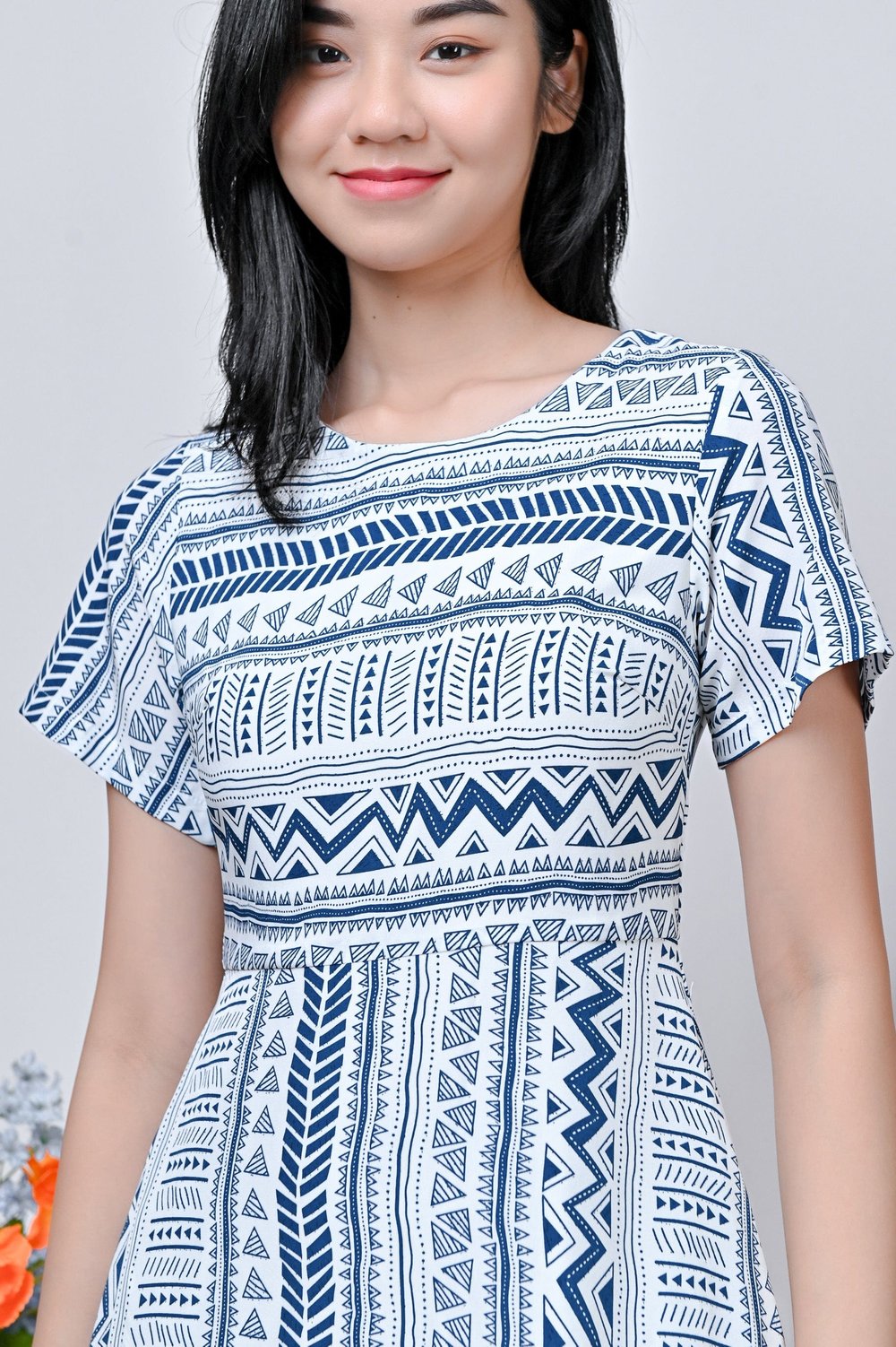 RASVEEN ROUND-NECK DRESS IN AZTEC RASVEEN ROUND-NECK DRESS IN AZTEC