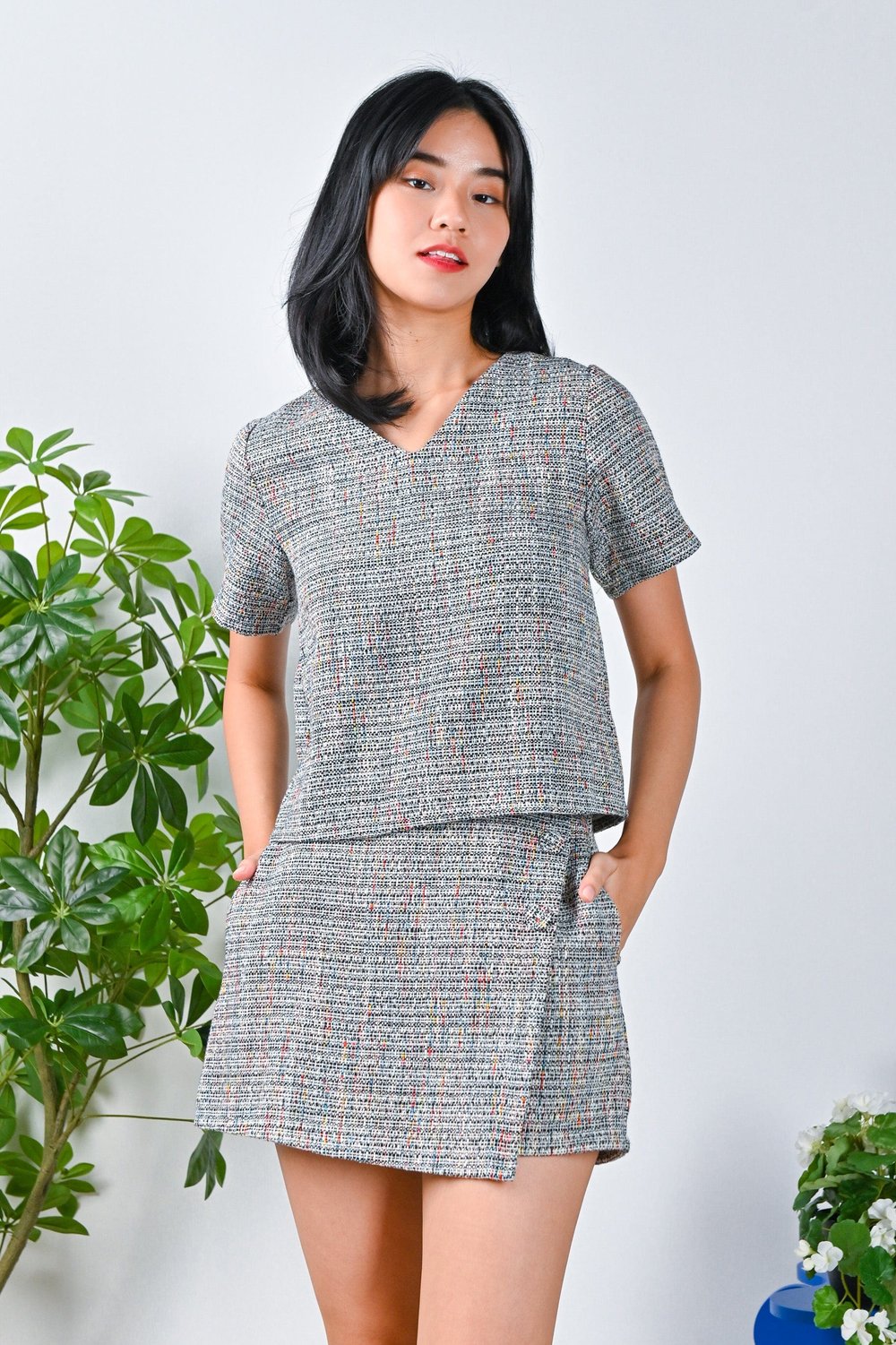 ANJA TWEED TOP IN BLACK