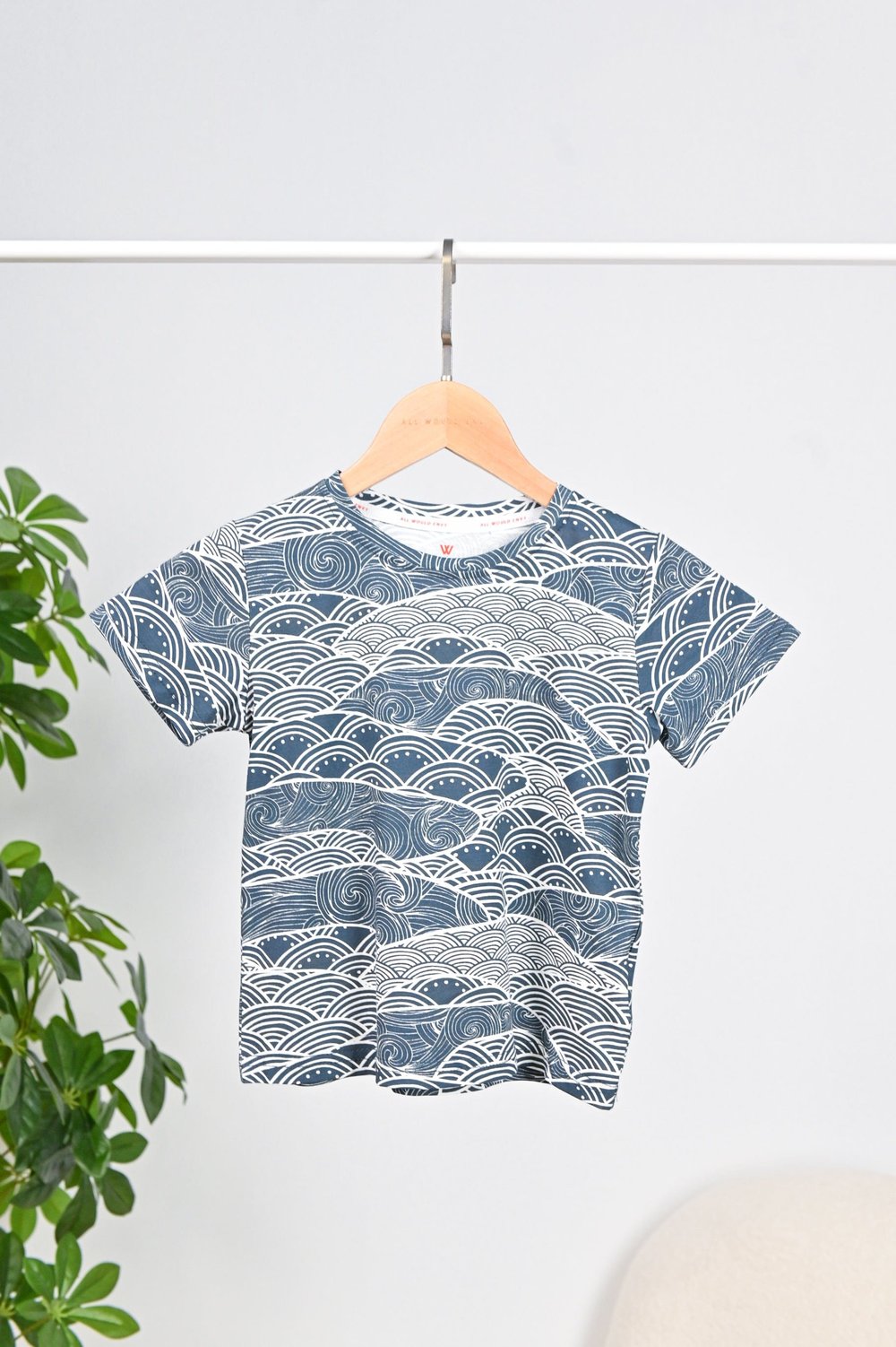 NAVY WAVE COLLAGE KIDS' TEE NAVY WAVE COLLAGE KIDS' TEE