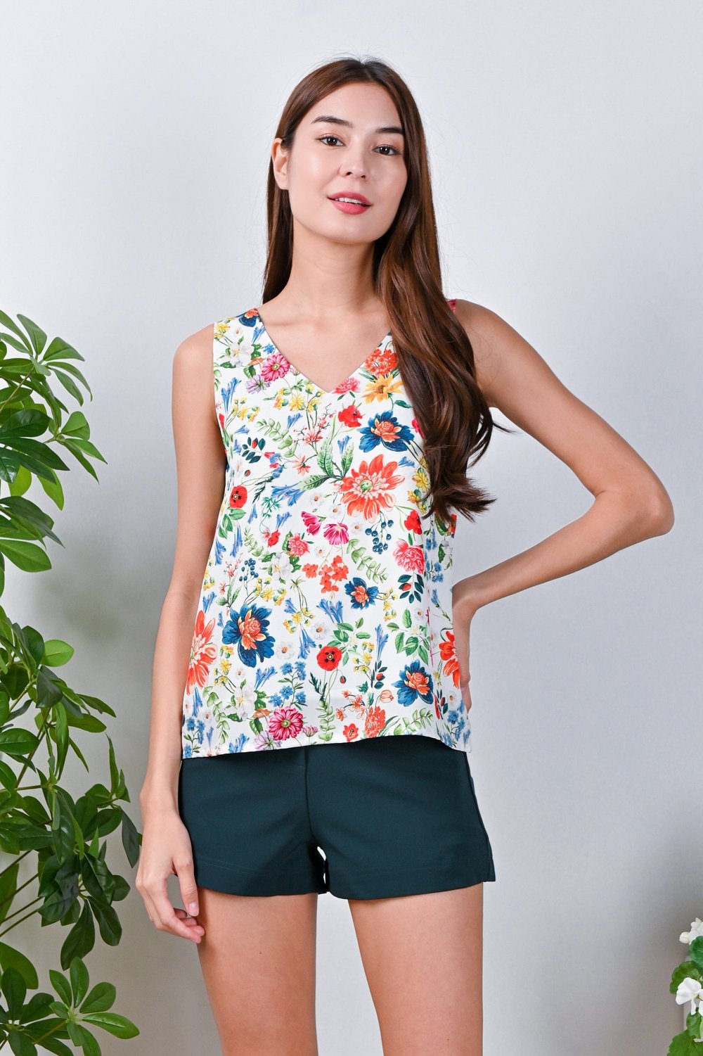 ROBUST FLORAL TWO-WAY TOP ROBUST FLORAL TWO-WAY TOP