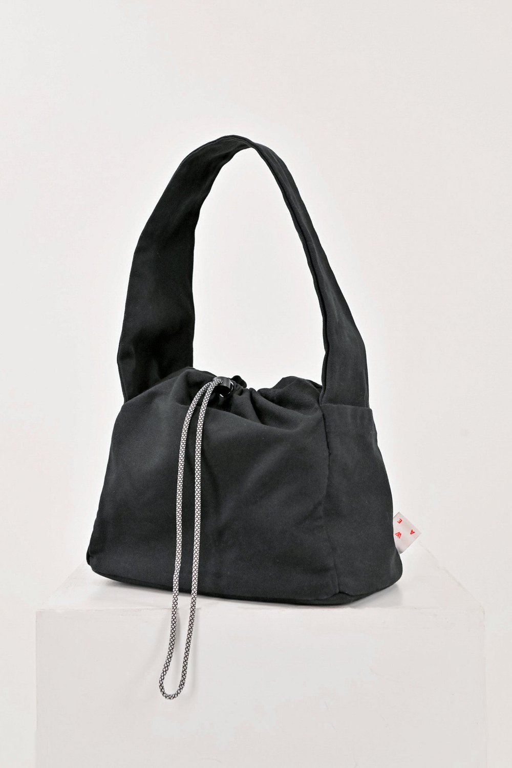 AWE EVERYDAY BAG IN BLACK