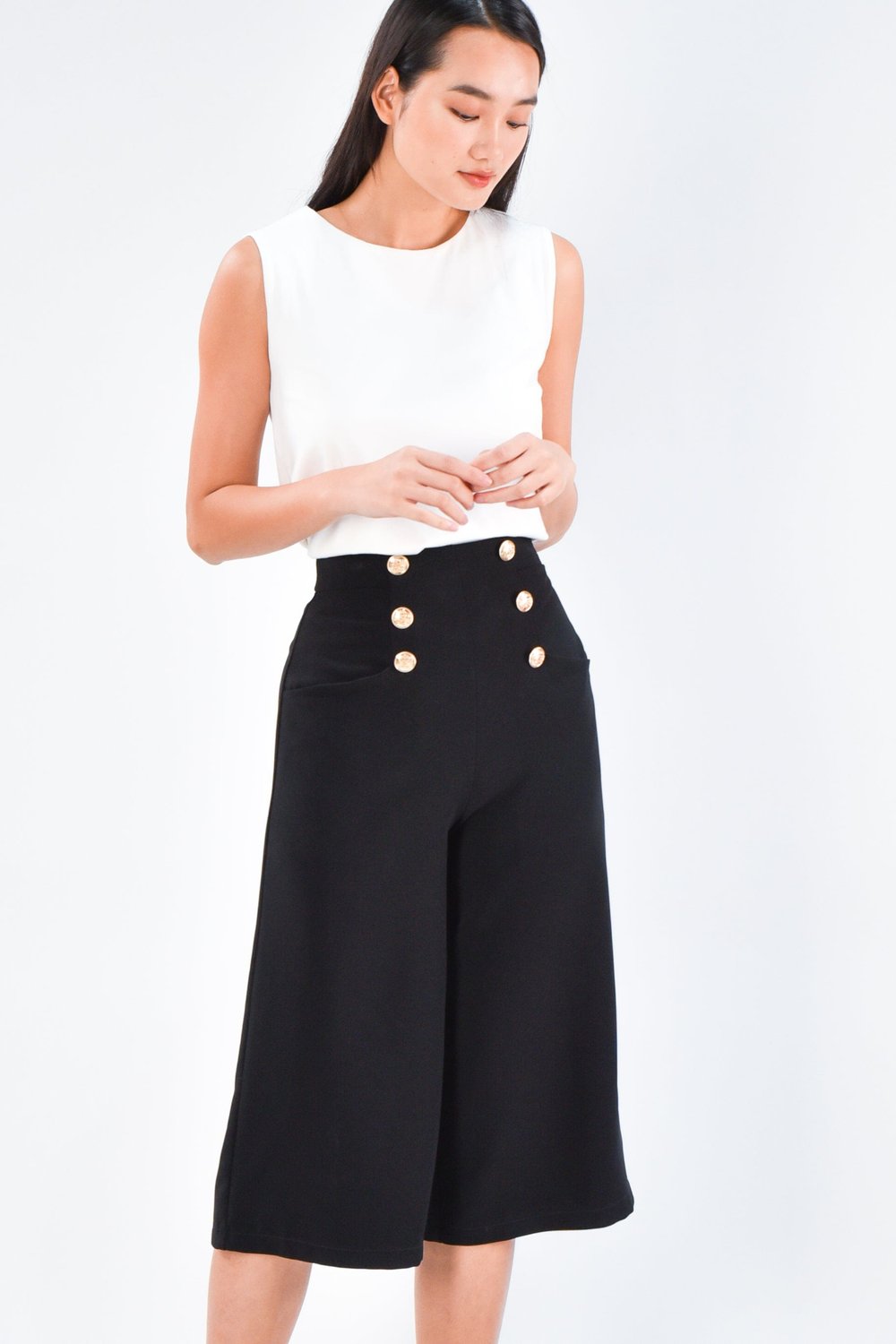 CYNTHIA BUTTON CULOTTES IN BLACK