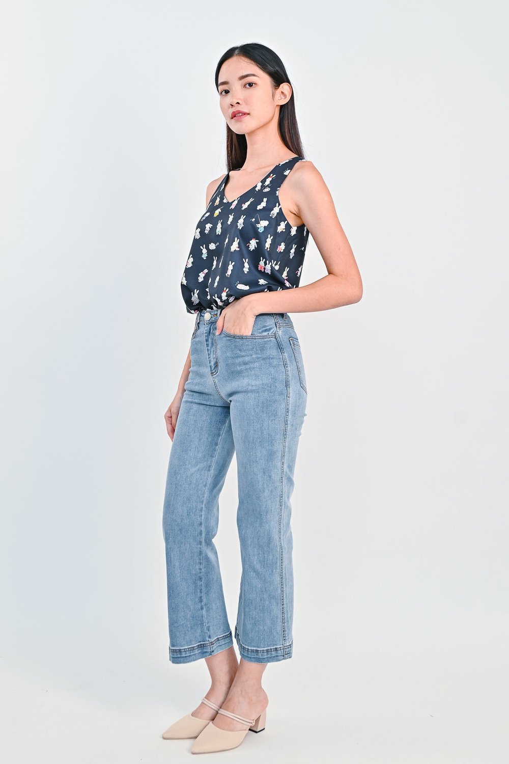 KIRSI BOOT-LEG JEANS IN LIGHT-WASH