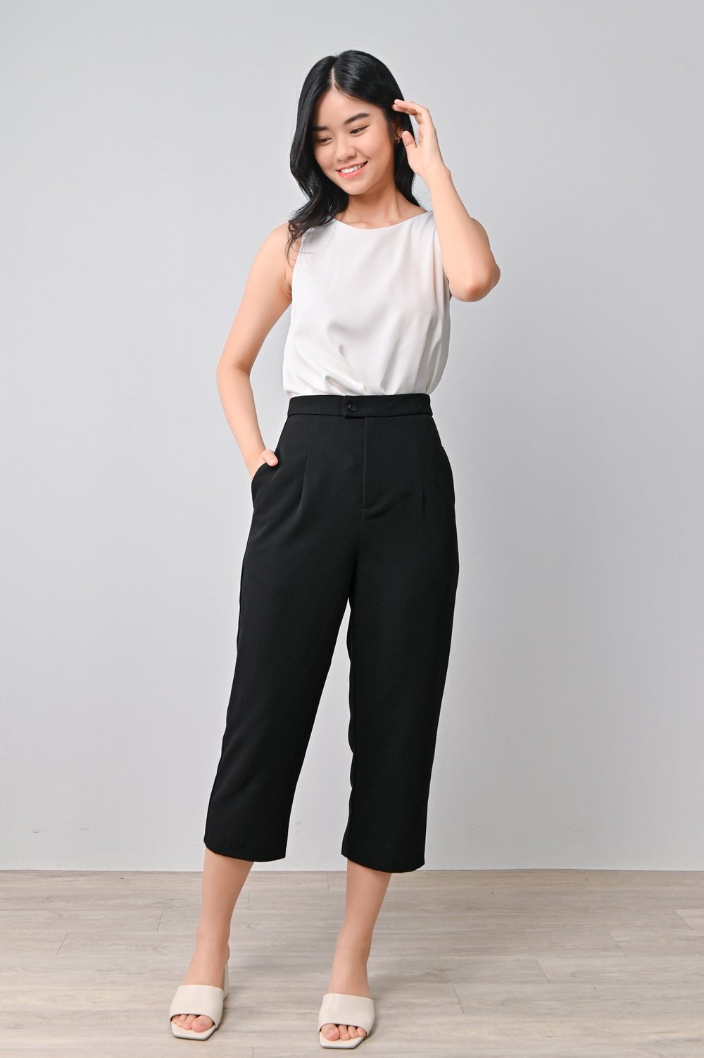 REBEC CULOTTES IN BLACK
