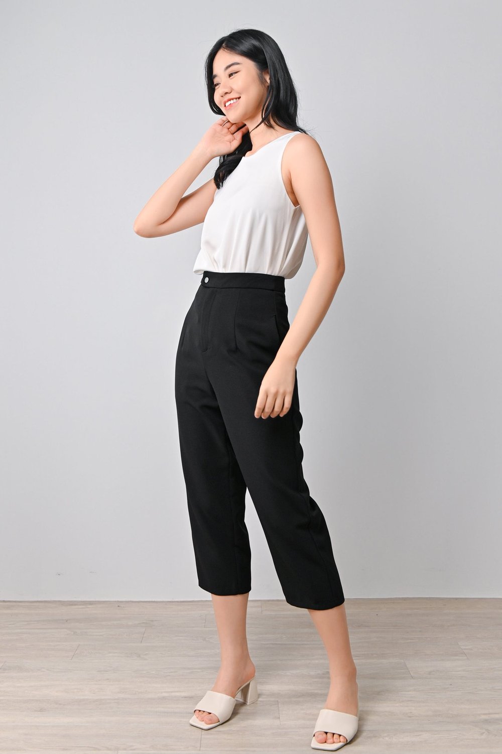 REBEC CULOTTES IN BLACK