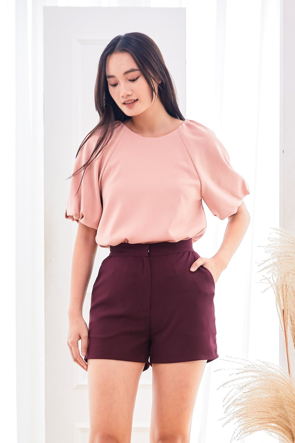 SMITH SHORTS IN OXBLOOD