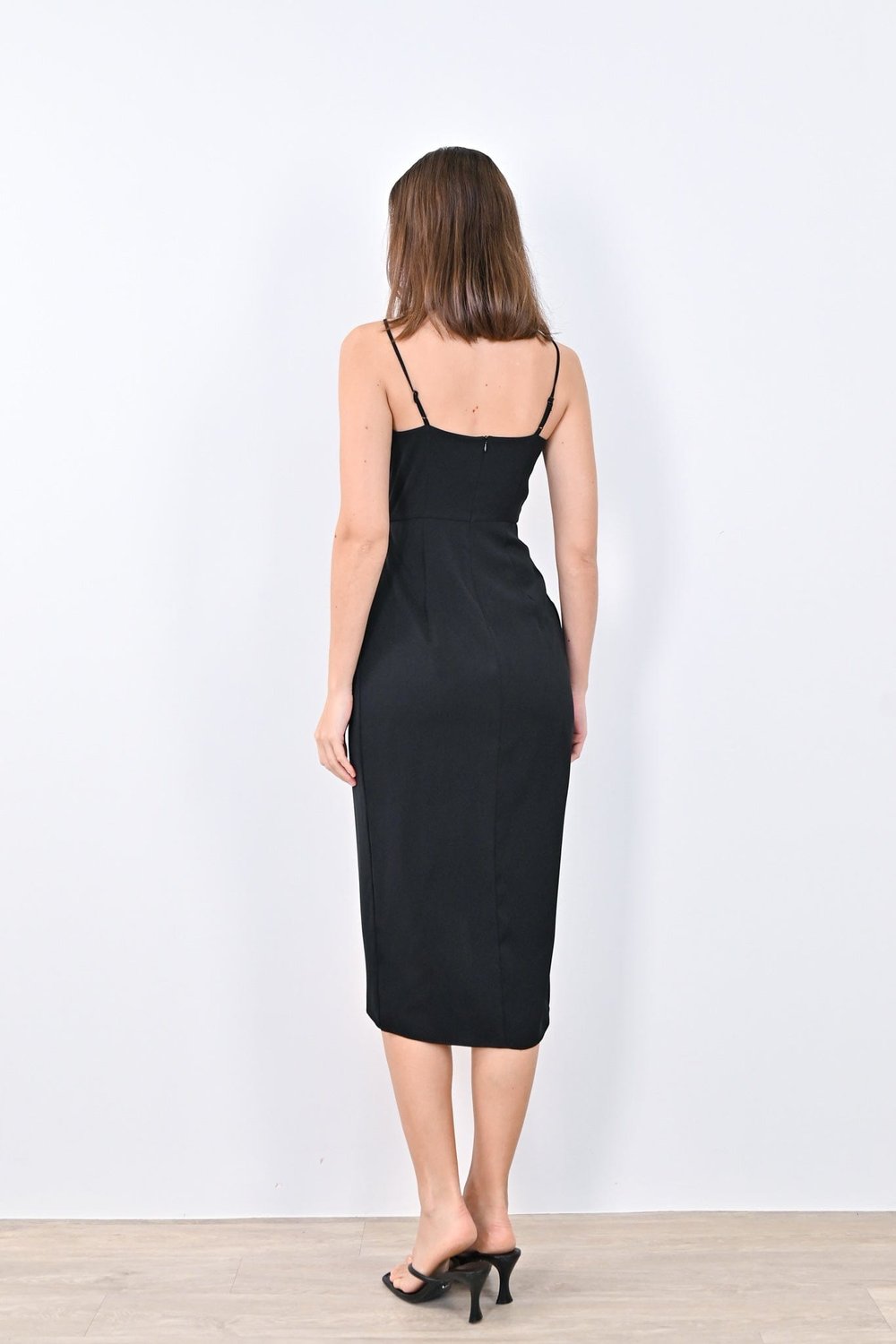 ANGELA SPAG MIDI DRESS IN BLACK