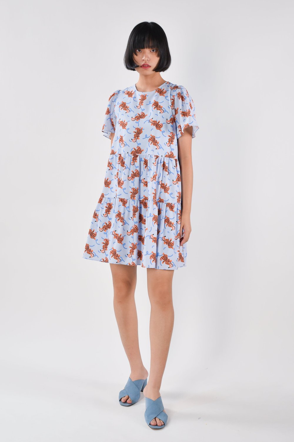 AWE TIGER BABYDOLL SLEEVED DRESS AWE TIGER BABYDOLL SLEEVED DRESS