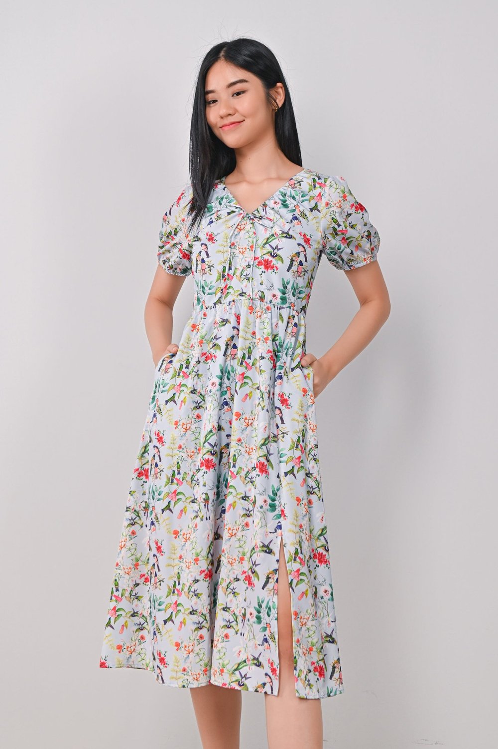 BIRDS OF PARADISE V-NECK DRESS BIRDS OF PARADISE V-NECK DRESS