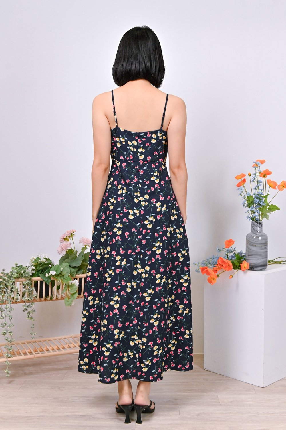 BRITT SPAG MAXI DRESS IN NAVY BRITT SPAG MAXI DRESS IN NAVY