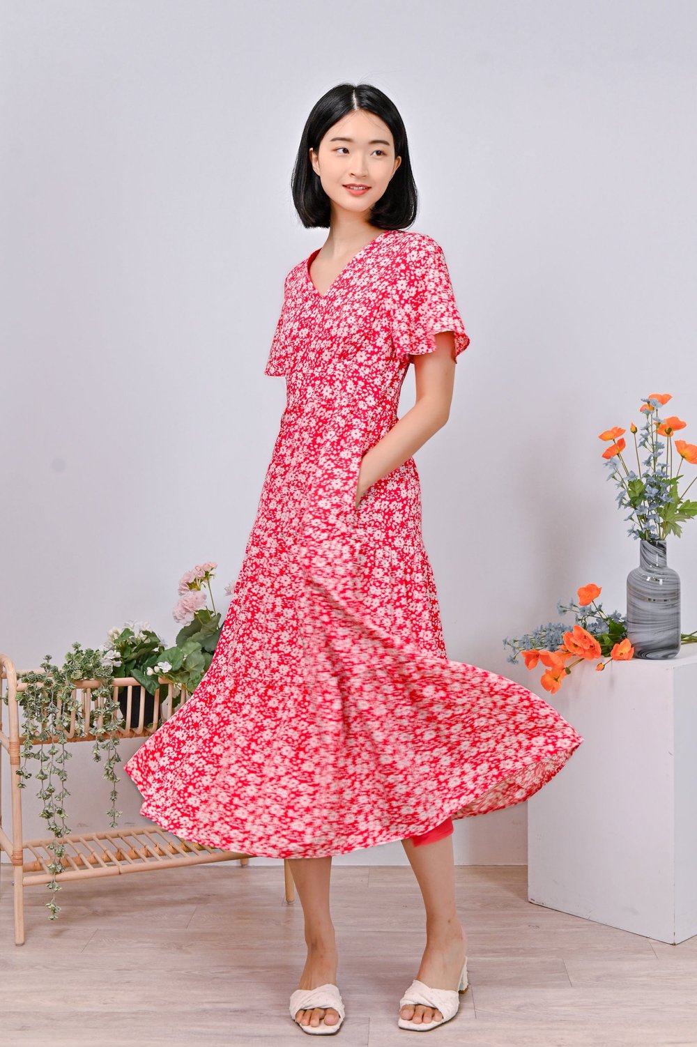 ROBUST FLORAL PUFF-SLEEVED MIDI DRESS | All Would Envy