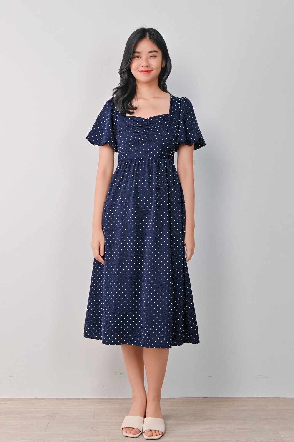 CONNIE PUFF-SLEEVES DRESS IN NAVY POLKA