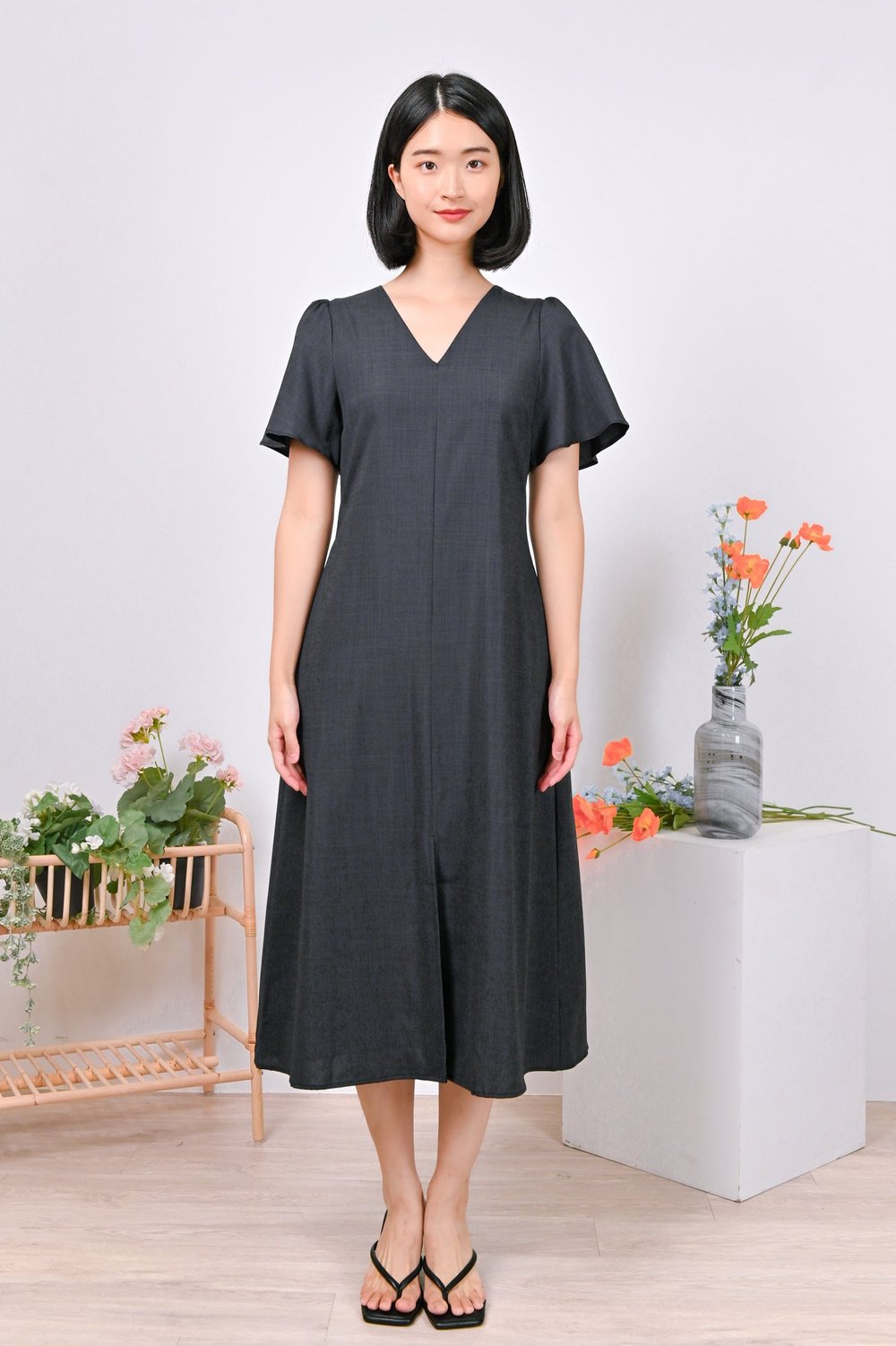 DENVER SLEEVED DRESS IN GUNMETAL