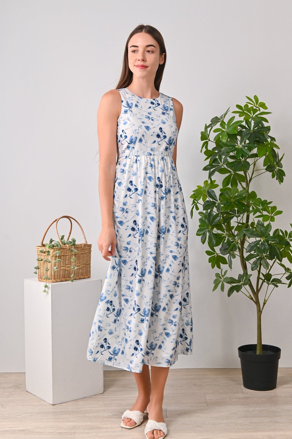 EMORY WATERCOLOUR HIGH-WAIST DRESS EMORY WATERCOLOUR HIGH-WAIST DRESS