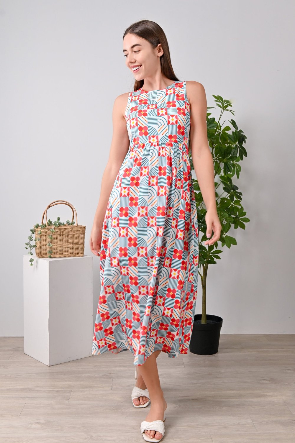 ENCHANTED WHITE CUT-IN MIDI DRESS ENCHANTED WHITE CUT-IN MIDI DRESS