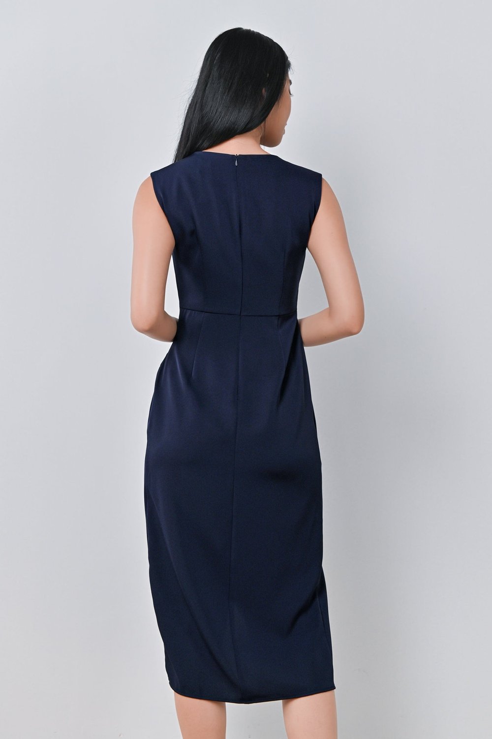 HAE-IN RUCHED OVERLAP DRESS IN NAVY HAE-IN RUCHED OVERLAP DRESS IN NAVY