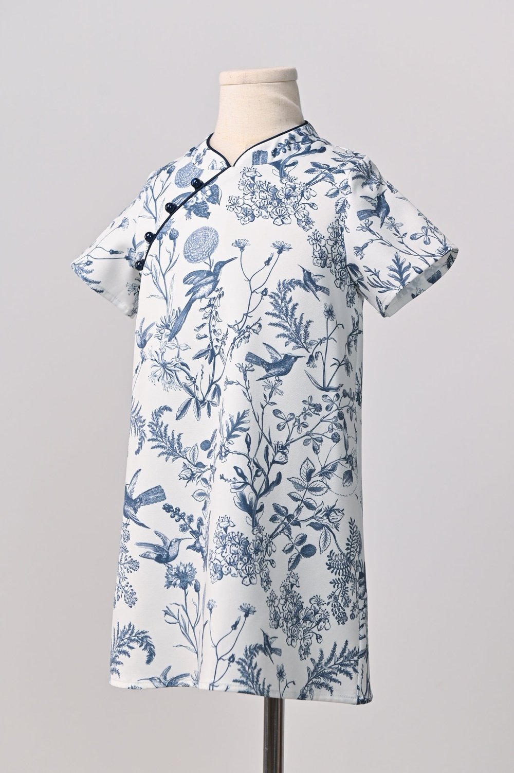 NAVY HUMMINGBIRD KIDS' CHEONGSAM