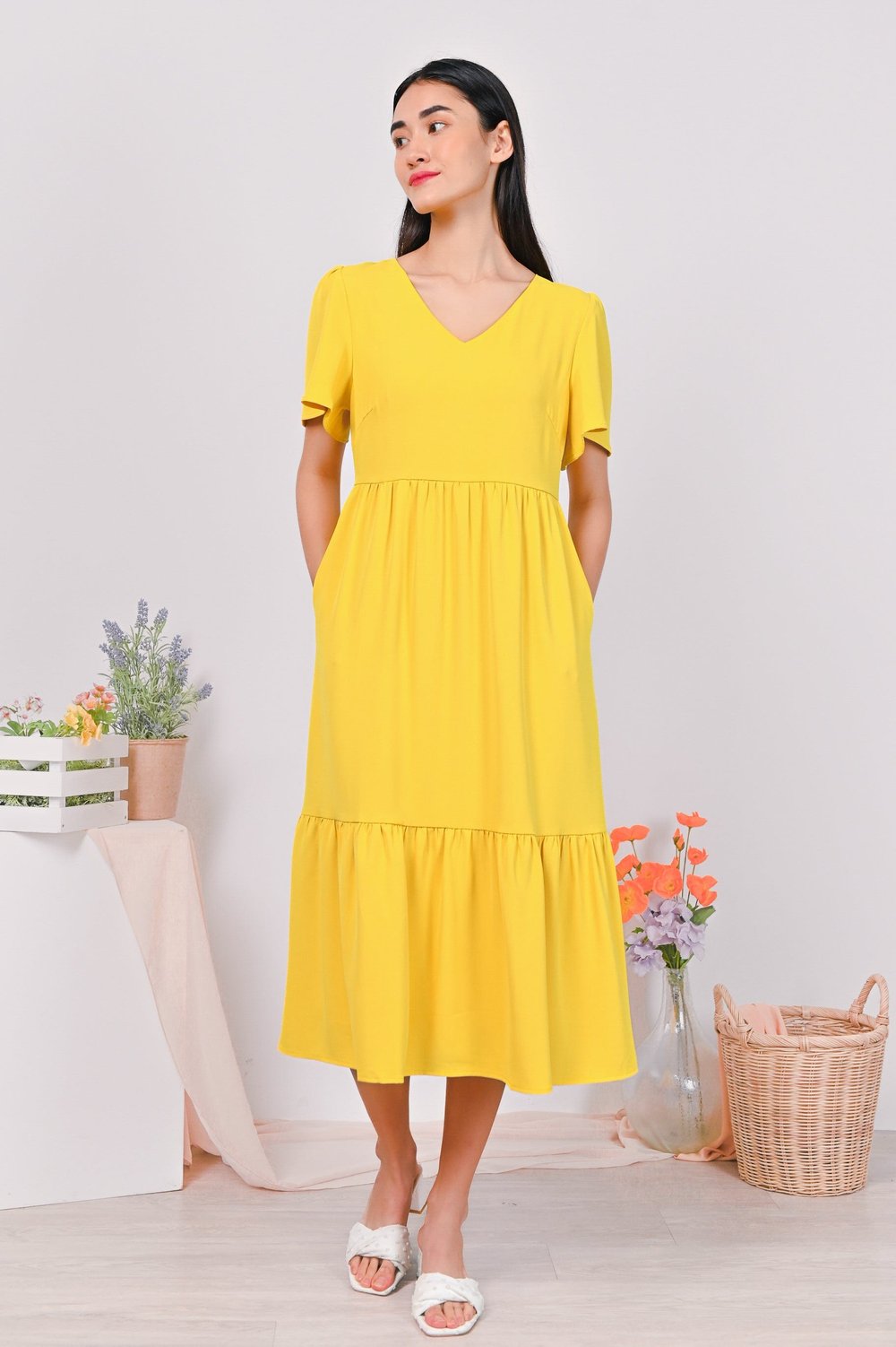 JANNA SLEEVED DRESS IN YELLOW