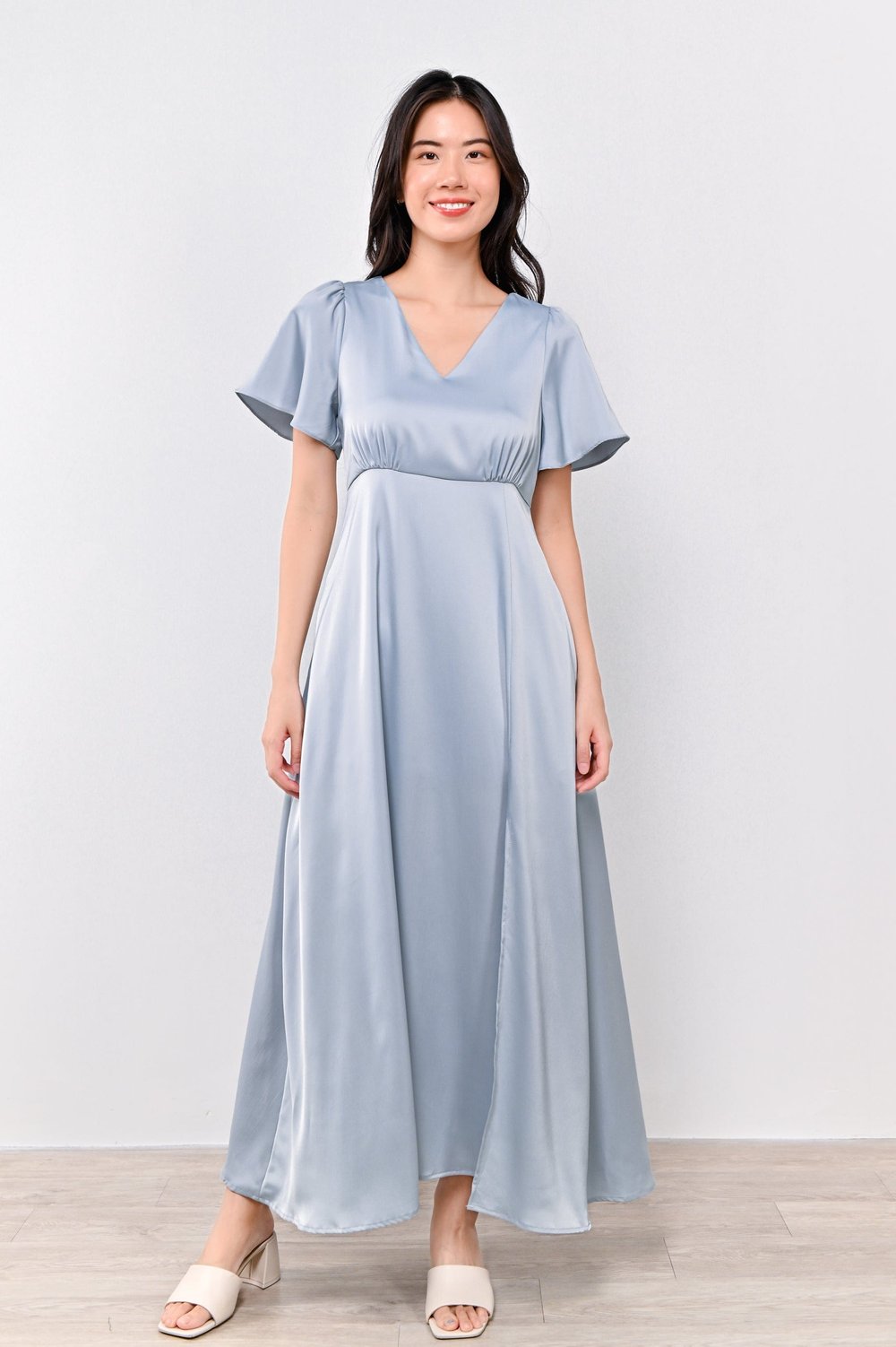 JI-AH SLEEVED MAXI DRESS IN LIGHT-BLUE JI-AH SLEEVED MAXI DRESS IN LIGHT-BLUE