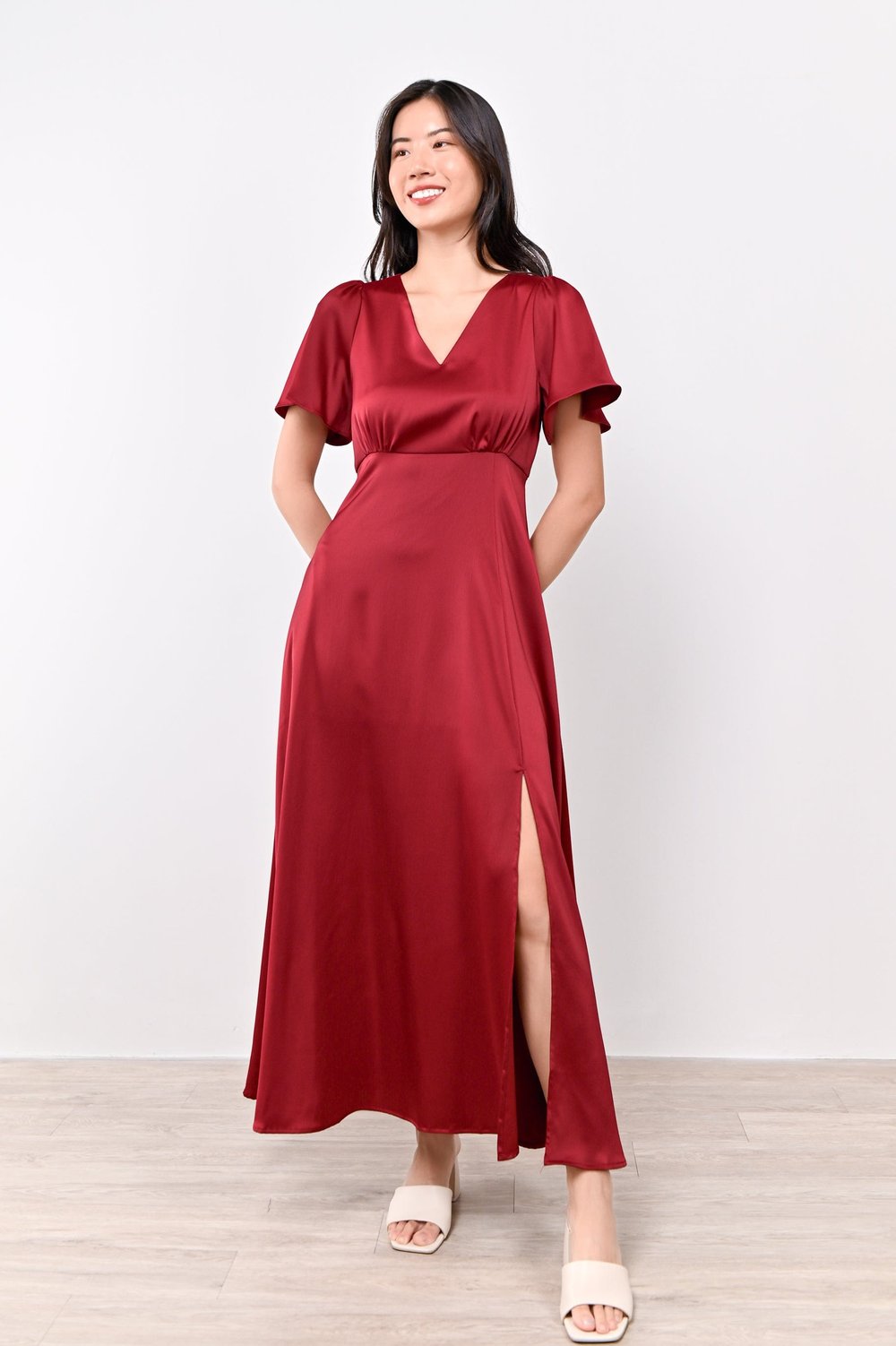JI-AH SLEEVED MAXI DRESS IN WINE JI-AH SLEEVED MAXI DRESS IN WINE