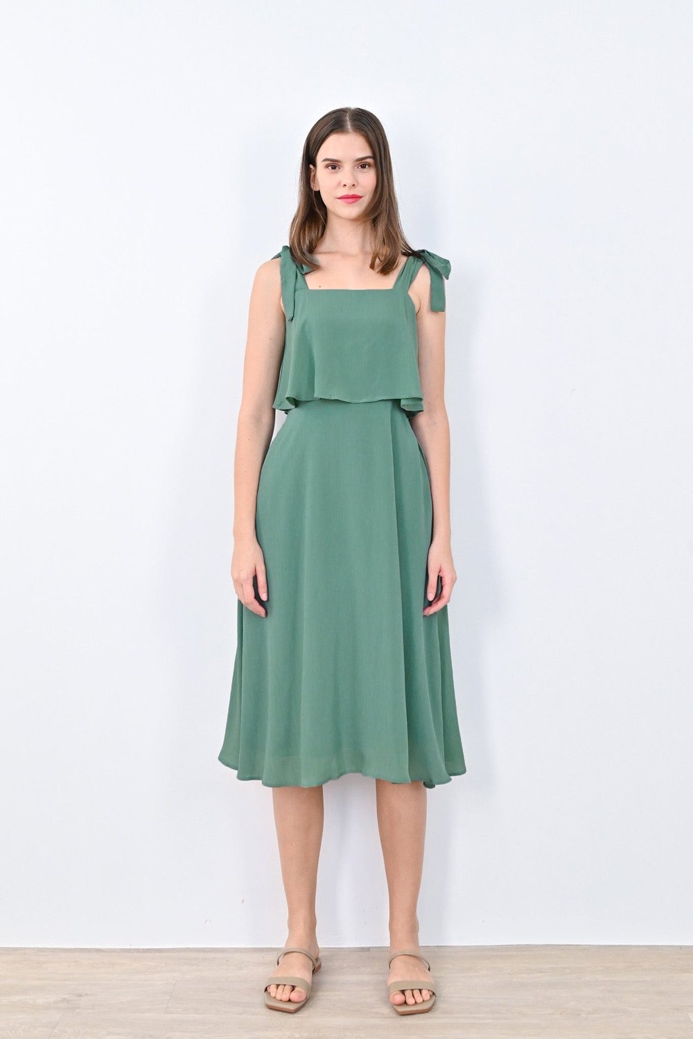 JOLYN OVERLAP MIDI DRESS IN GREEN