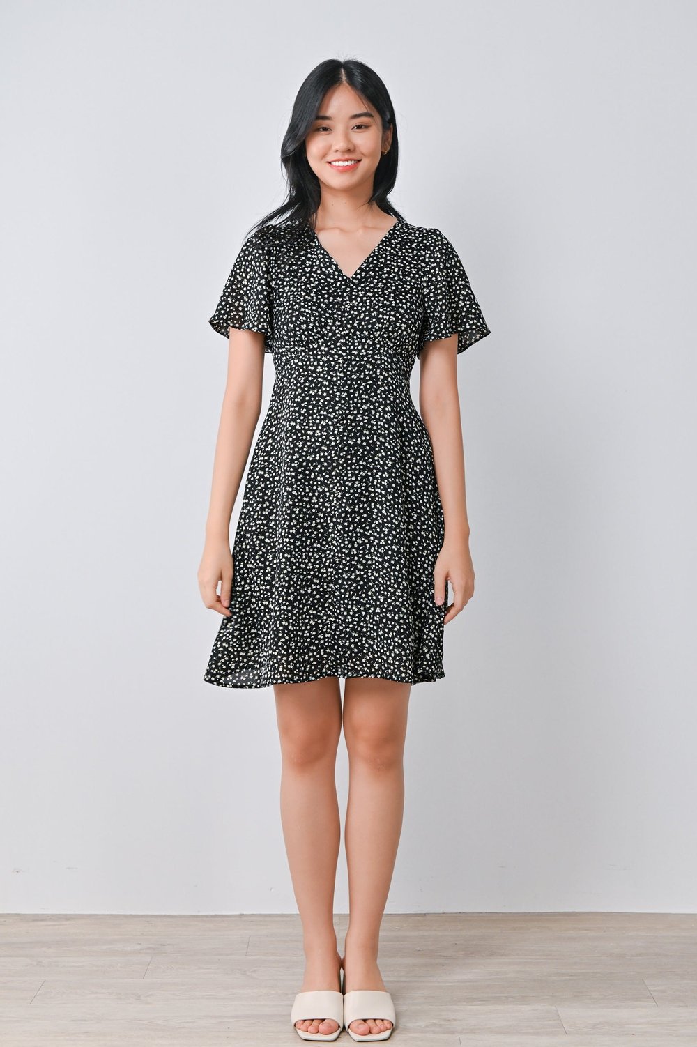 JOULIE BUTTON DRESS IN BLACK JOULIE BUTTON DRESS IN BLACK